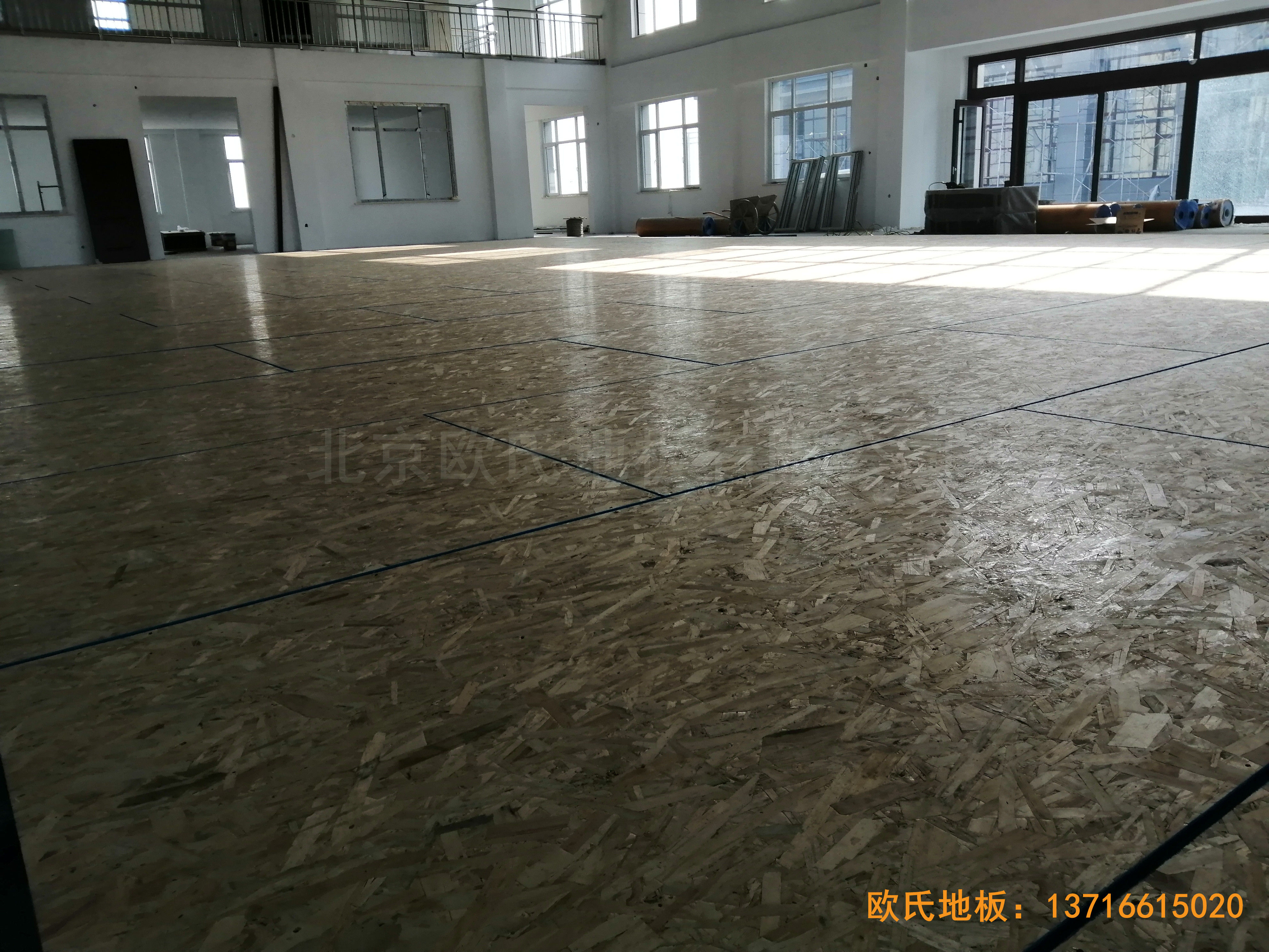 莱州银海工业园消防特训队篮球馆体育木地板施工案例2