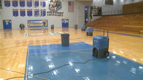 无德的运动木地板装修，多么可怕