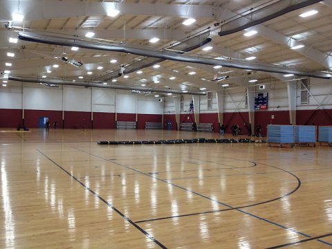 枫桦木运动地板与柞木运动地板的区别