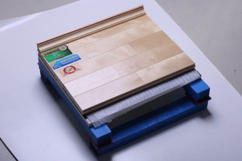 运动场馆木地板贵不贵