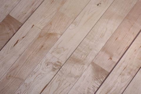 木质地板怕水，运动木地板厂家教你解决