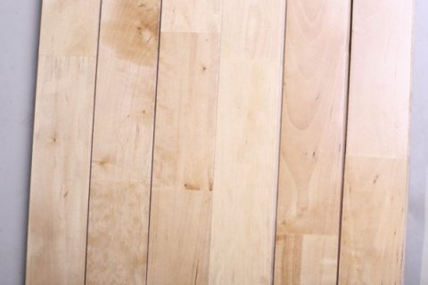 搭建大型舞台，铺运动木地板前需做好前期工作