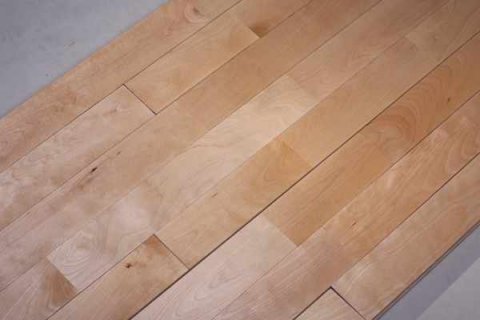 体育馆运动木地板铺装前如何进行干处理的呢？