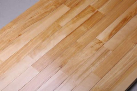 运动木地板部分损坏该怎么办？