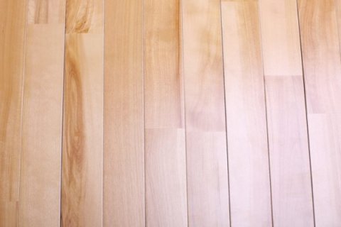 荆州篮球木地板水泥地面安装方式