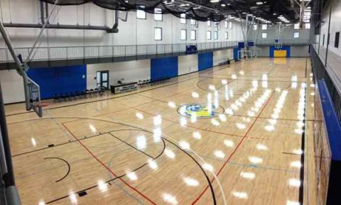 凭祥篮球地板下面铺什么