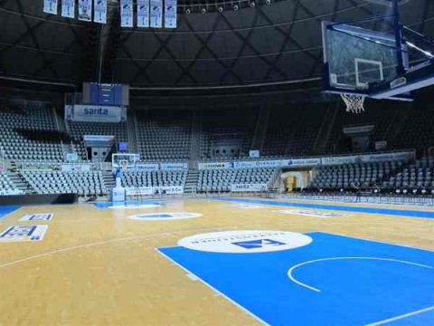 咸阳篮球木地板太涩了怎么处理