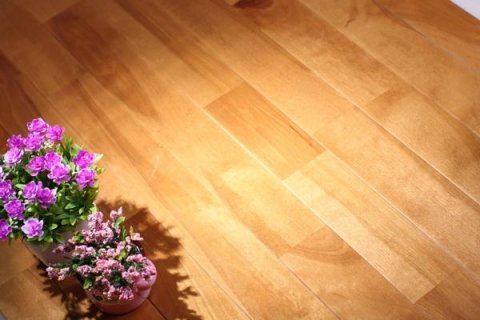 灵宝篮球地板安装工人