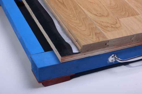 体育馆木地板多少钱一平方米