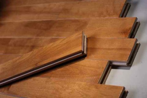 辽宁原木地板多少钱一平