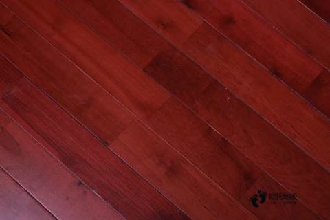 为什么要选品牌运动木地板