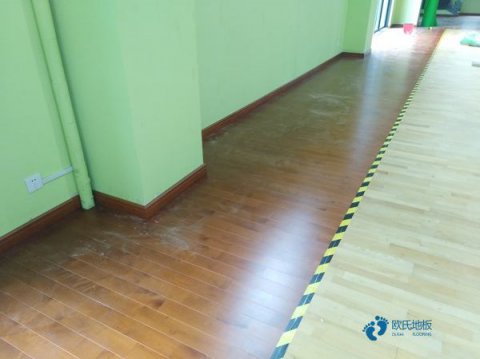 大庆体育木地板结构