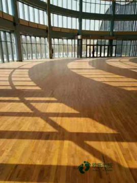 体育地板怎么安装