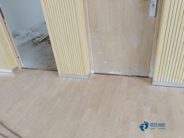 单龙骨运动场木地板