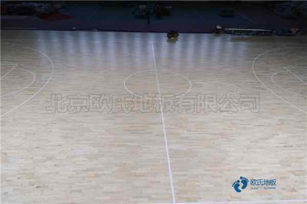 常见体育场馆地板厂家报价