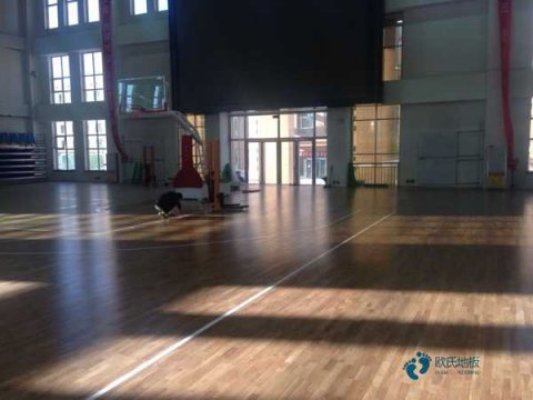 满足这些就是比较好的舞台木地板