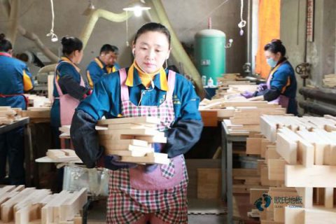 运动木地板安装方式对价格有何影响