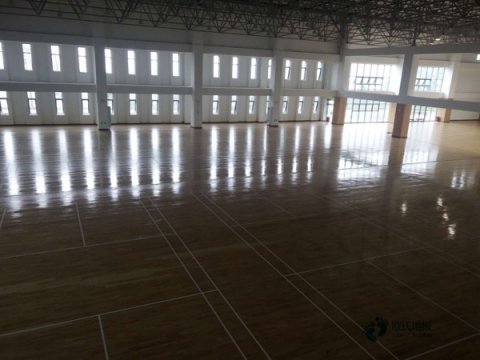 运动木地板铺装踢脚线扮演什么角色