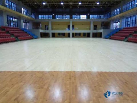 冬天运动木地板如何回湿