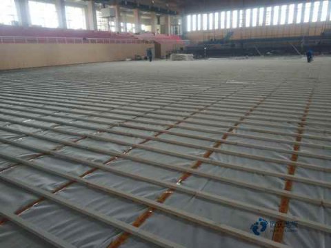 运动木地板表面刮痕如何处理