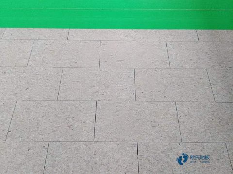 不同等级标准的篮球木地板价格 