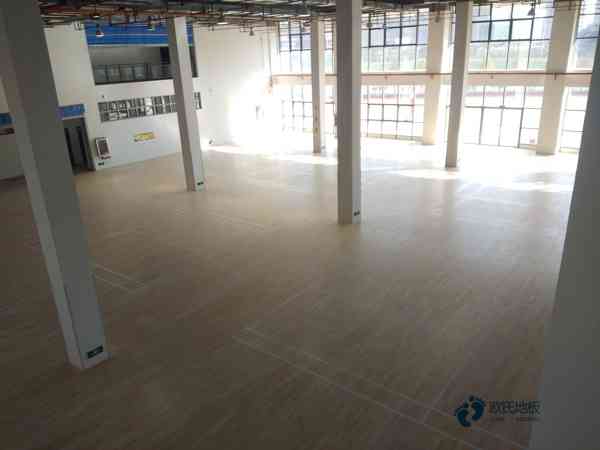 运动木地板漆面验收