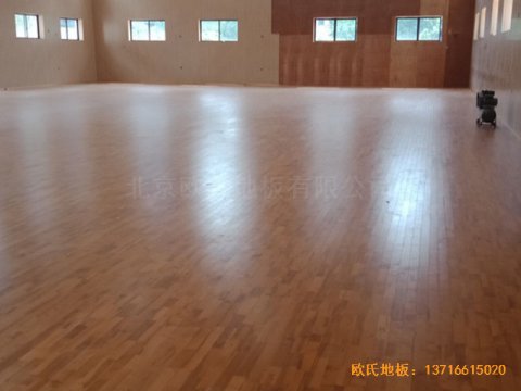 广西南宁雅贵综合训练馆体育木地板铺