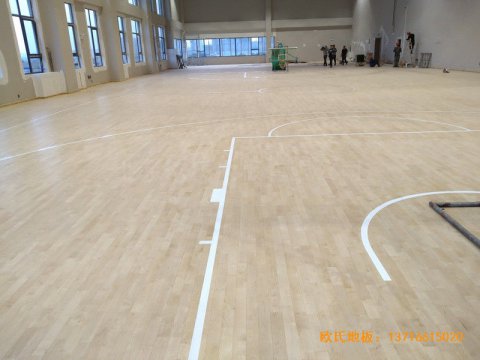 内蒙古通辽富力城篮球馆体育木地板铺