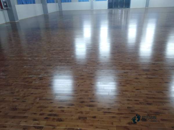 怎么考察运动木地板厂家