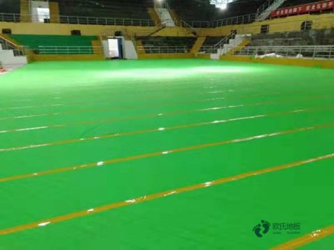 常用篮球场木地板