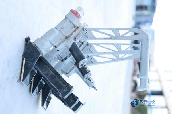 运动木地板的正确安装方法2