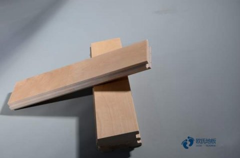 松木运动篮球木地板每平方价格