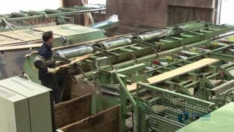 学校篮球场馆地板耐磨度