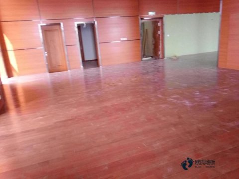 篮球馆实木地板批发价格