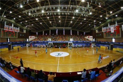 篮球场木地板承重标准是多少