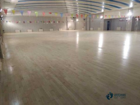 运动橡木地板价格及图片