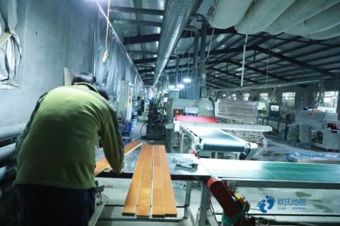 学校篮球馆地板毛板厚度