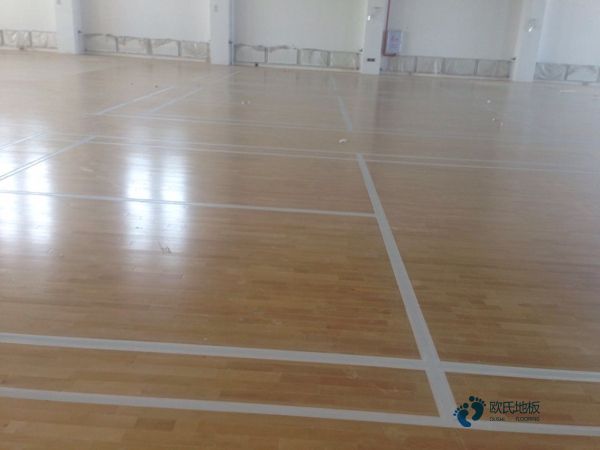 运动木地板打磨翻新选哪家1
