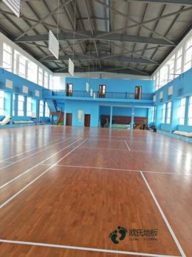 大学体育木地板施工单位