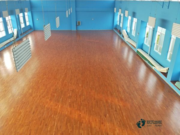 大学体育木地板施工单位3