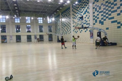 运动场馆木地板安装选哪家