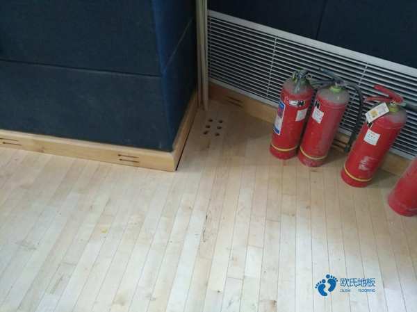 柞木运动篮球木地板多少钱能下来