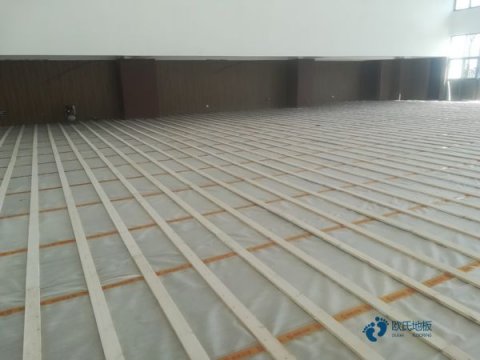 室内木地板篮球场施工全步骤视频
