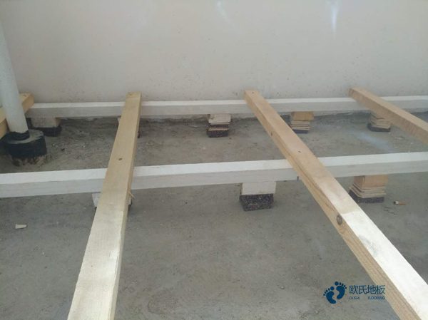 校园运动体育地板施工流程3