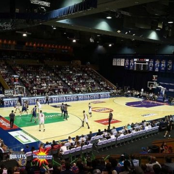 体育馆运动木地板保养