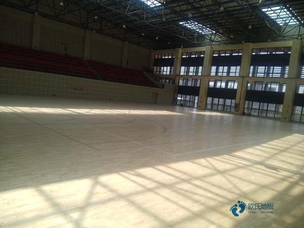 篮球馆木地板施工报价1