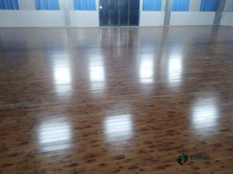 运动场馆木地板价格是多少