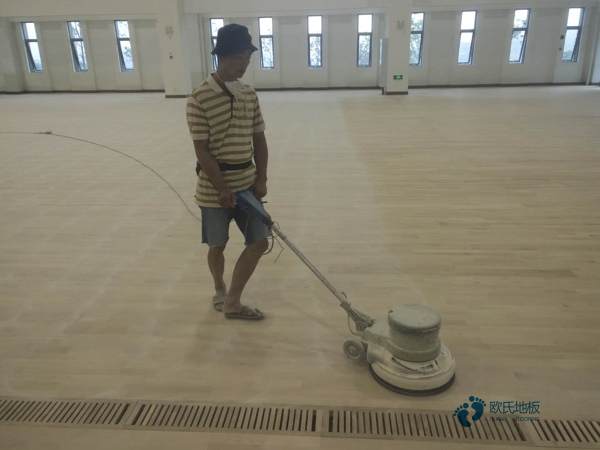 学校篮球馆木地板施工单位3