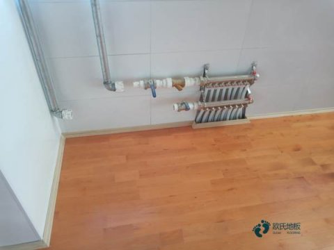 体育场木地板价格