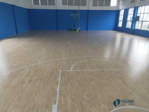 大学运动篮球木地板报价